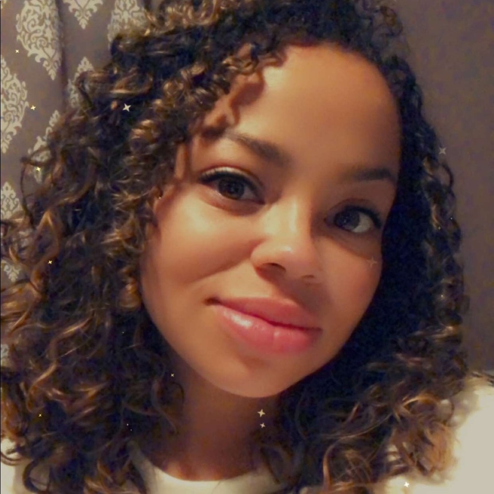 Meet your Posher, Amanda